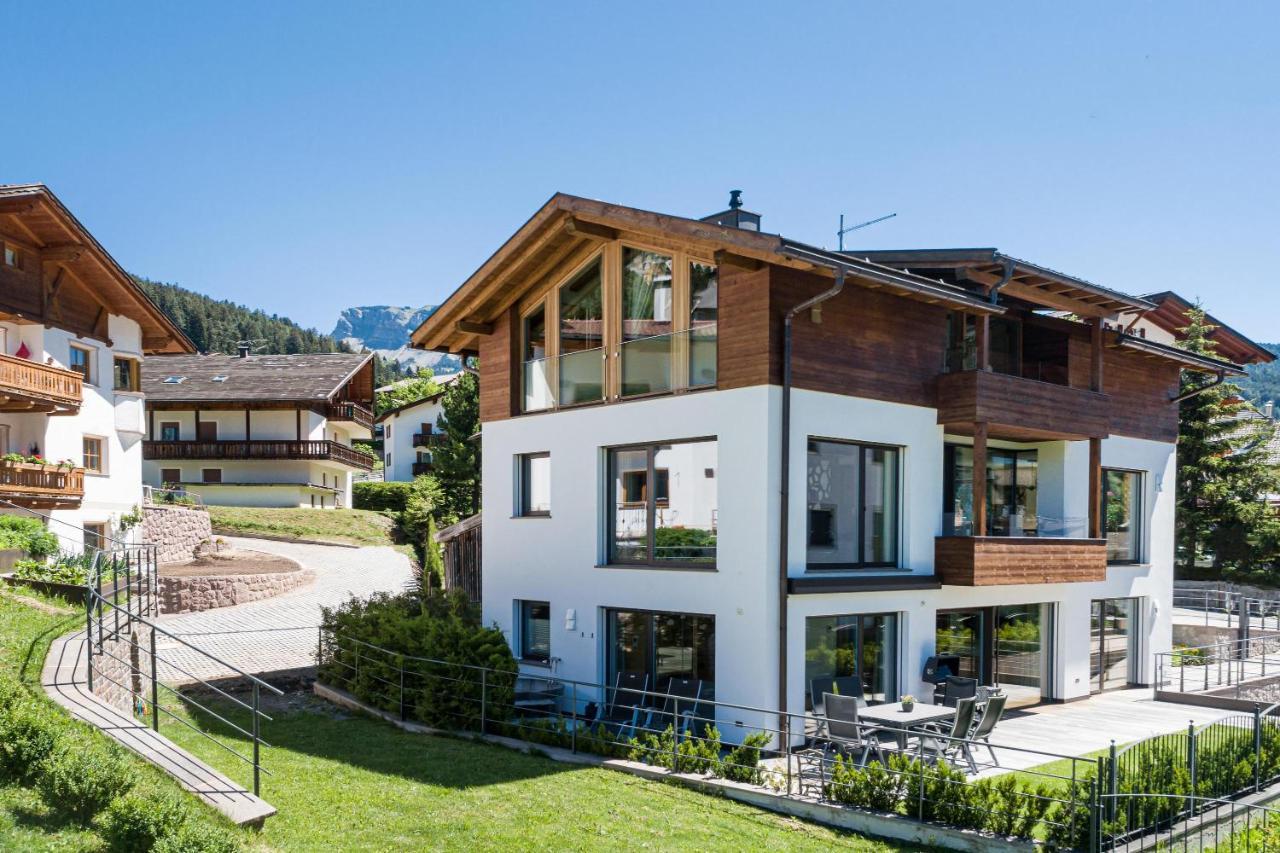Paruda Mountainchalet Villa Urtijëi Buitenkant foto